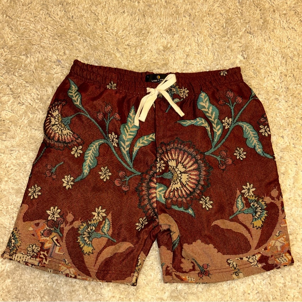 Men's Floral Patterned Shorts
